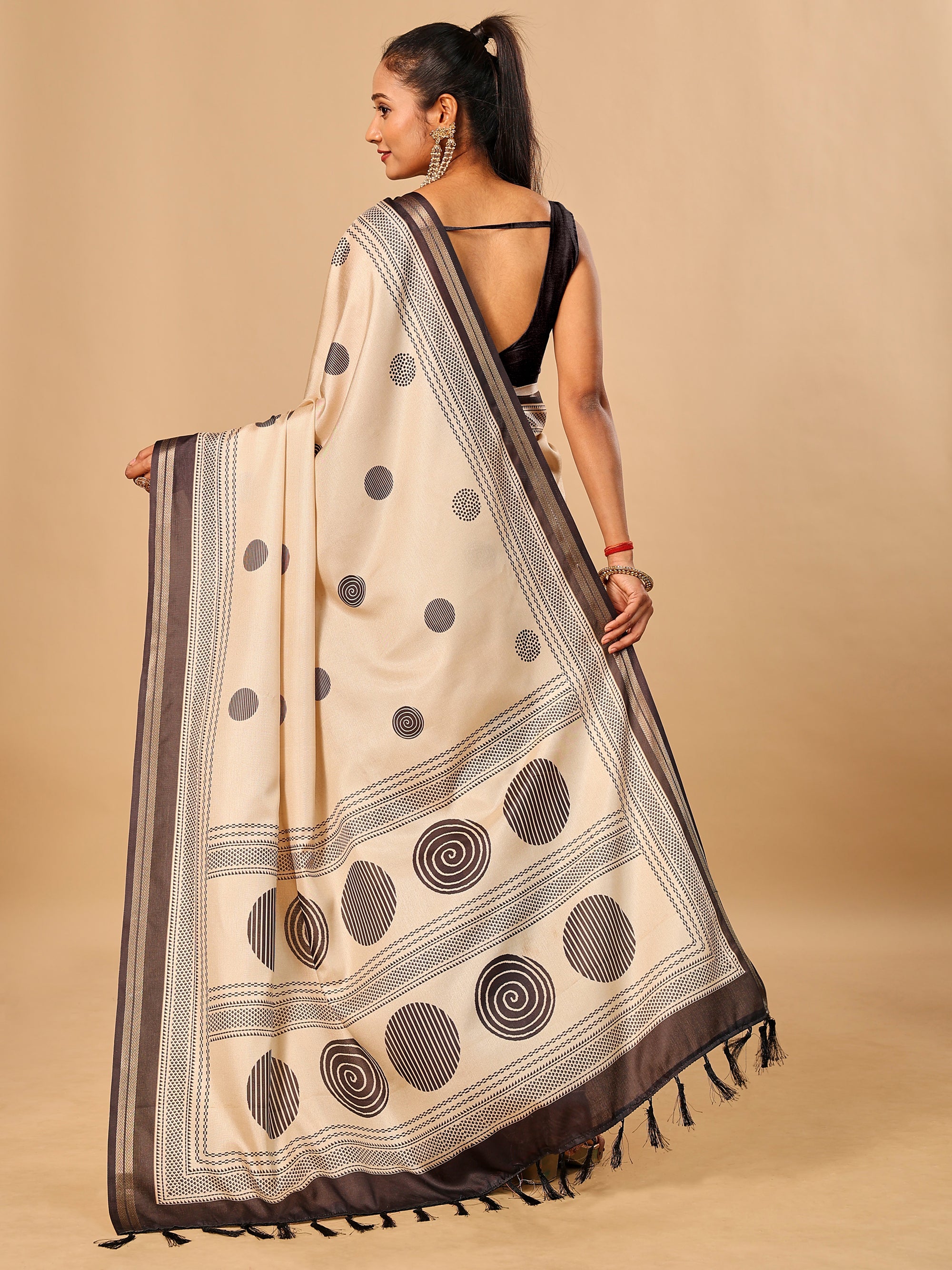 Tavira Tussar Silk Saree – Cream Black Digital Print