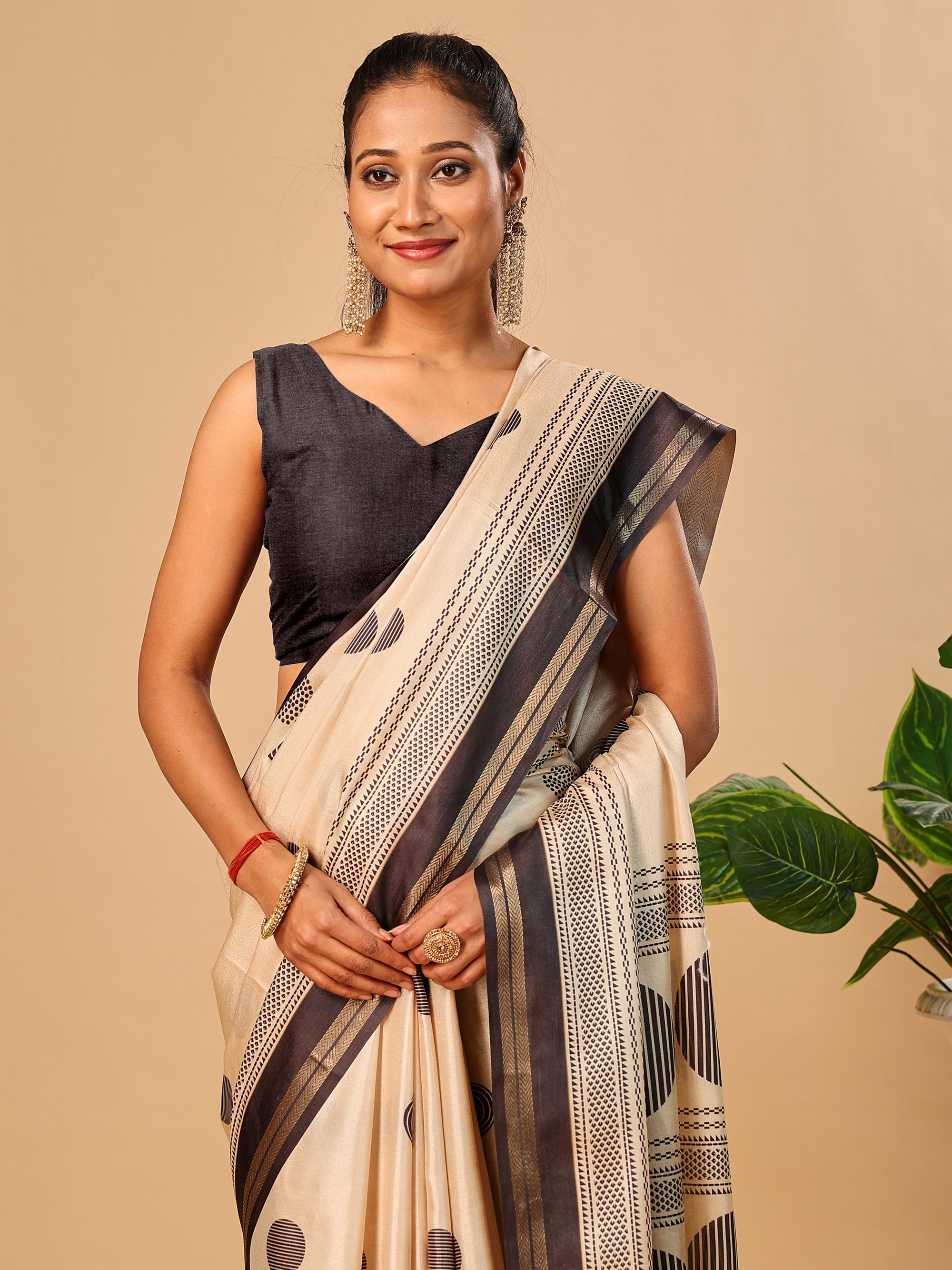Tavira Tussar Silk Saree – Cream Black Digital Print