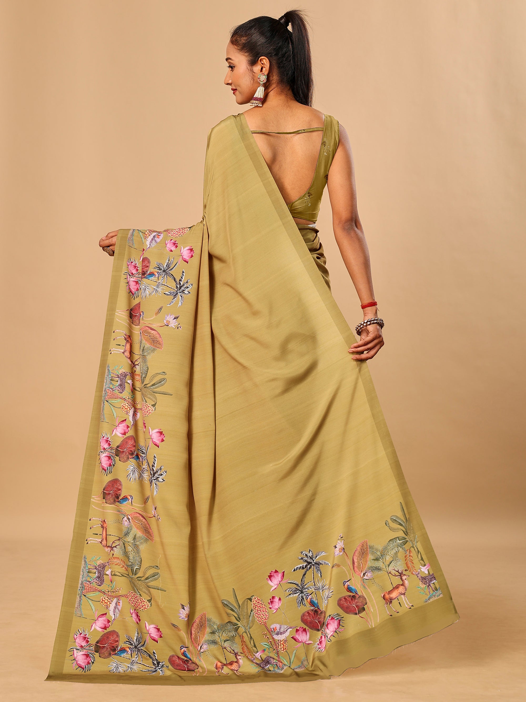 Crepe Saree with Animal Digital Prints