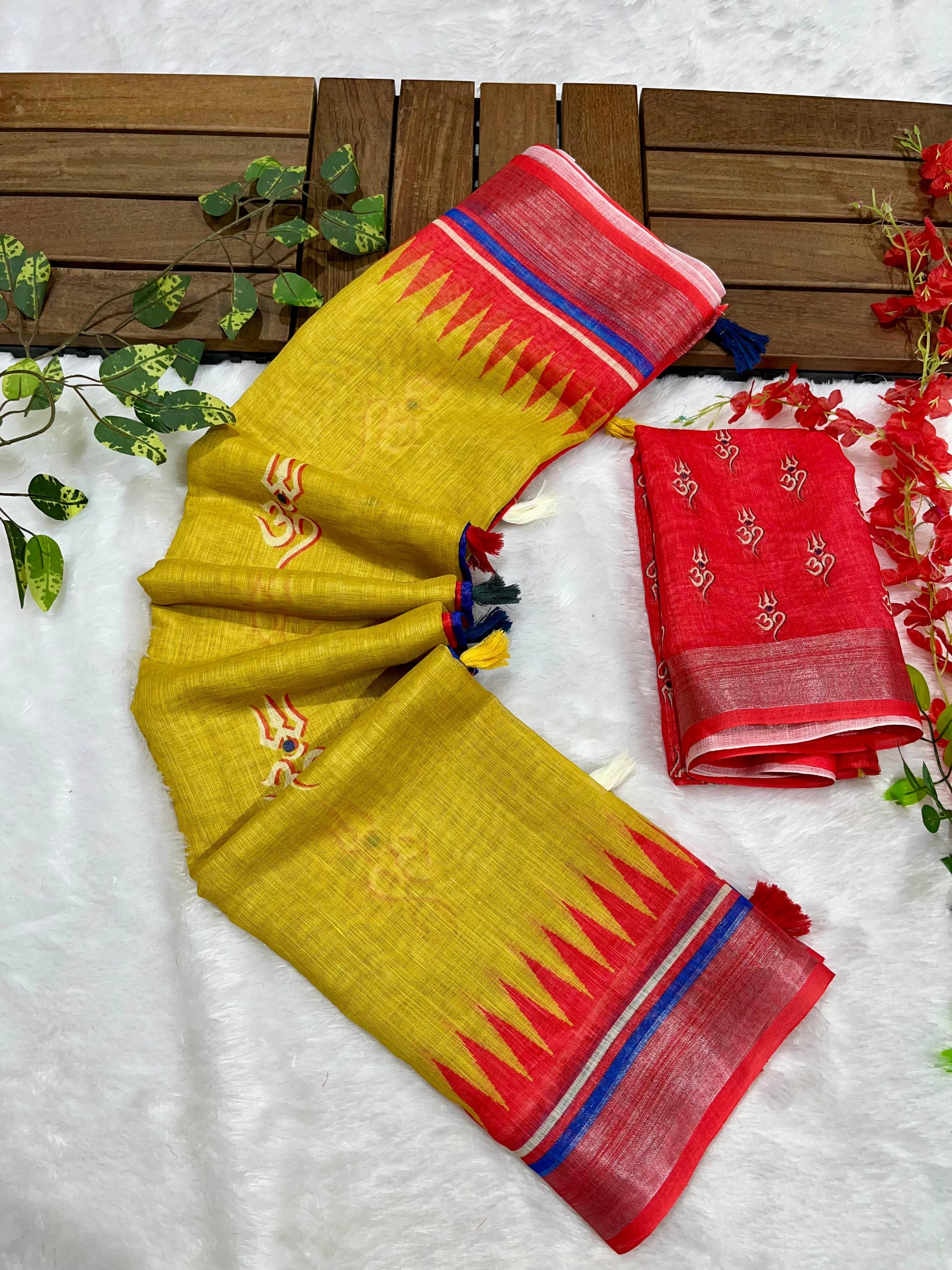 Mehendi-Red Shiv-Parvati Print Soft Linen Cotton Saree with Zari Border