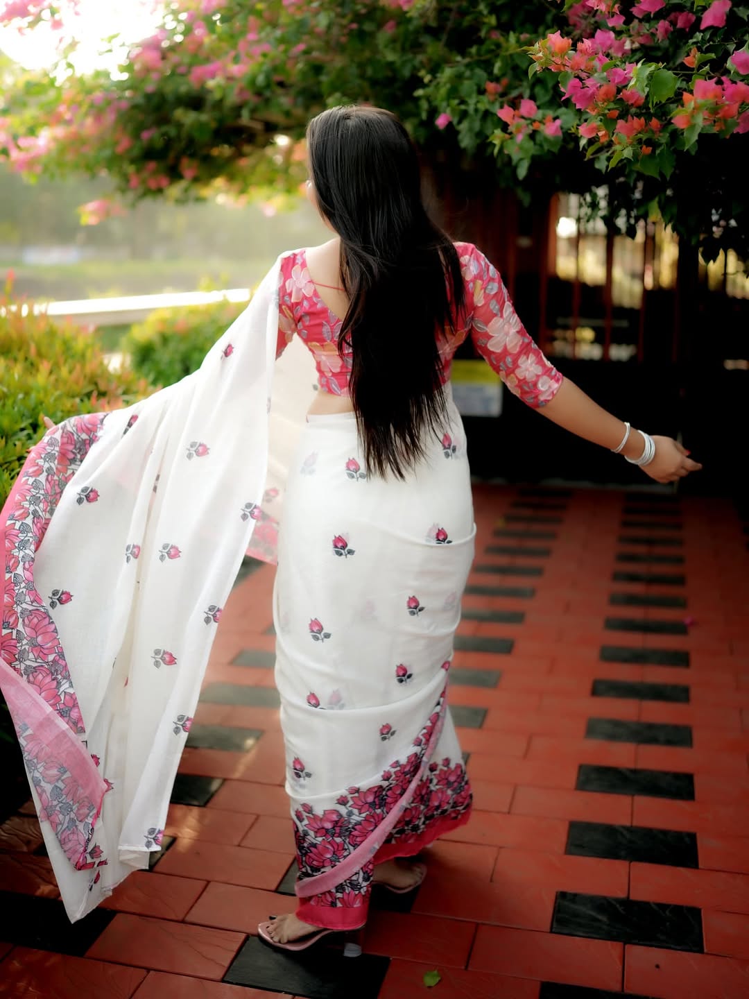 Off-White Soft Linen Cotton Saree with Floral Digital Prints & Contrast Blouse