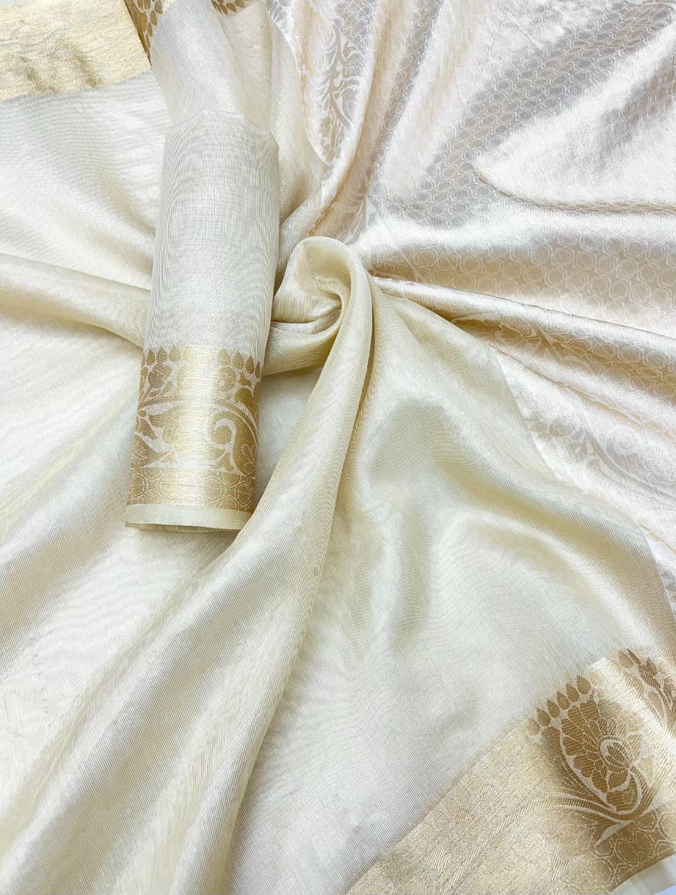 Eshmira Tissue Silk Saree – Cream Jacquard Weave