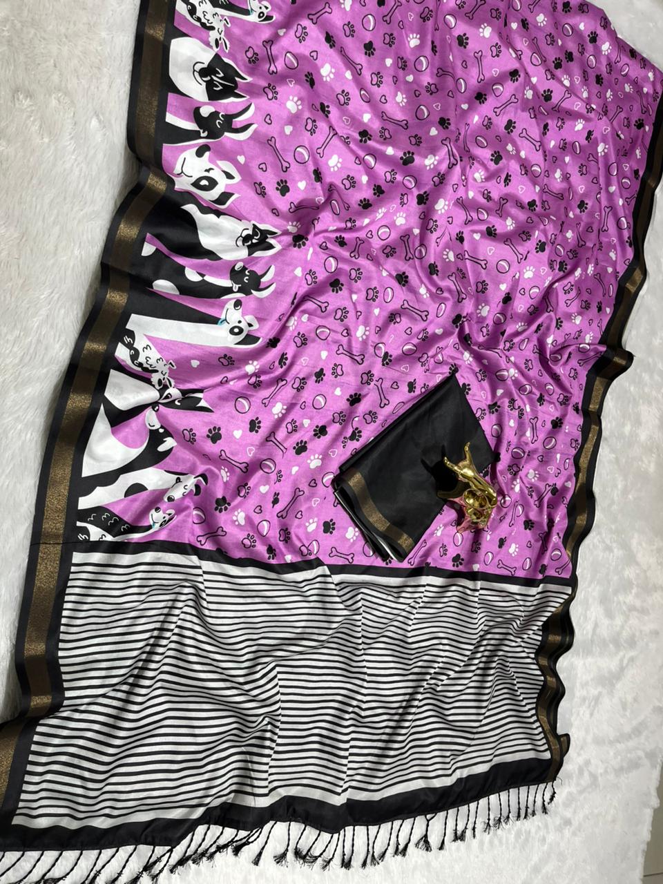 Lilac Soft Mal Cotton Saree with Golden Zari Border & Dog Digital Prints