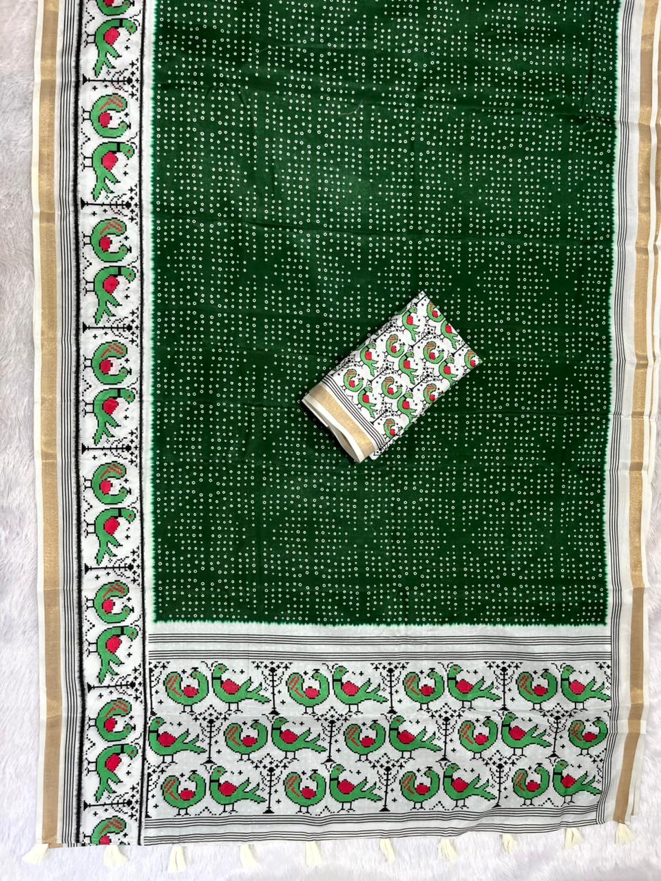 Pakhi Cotton Blend Saree – Emerald Green Parrot Bandhani
