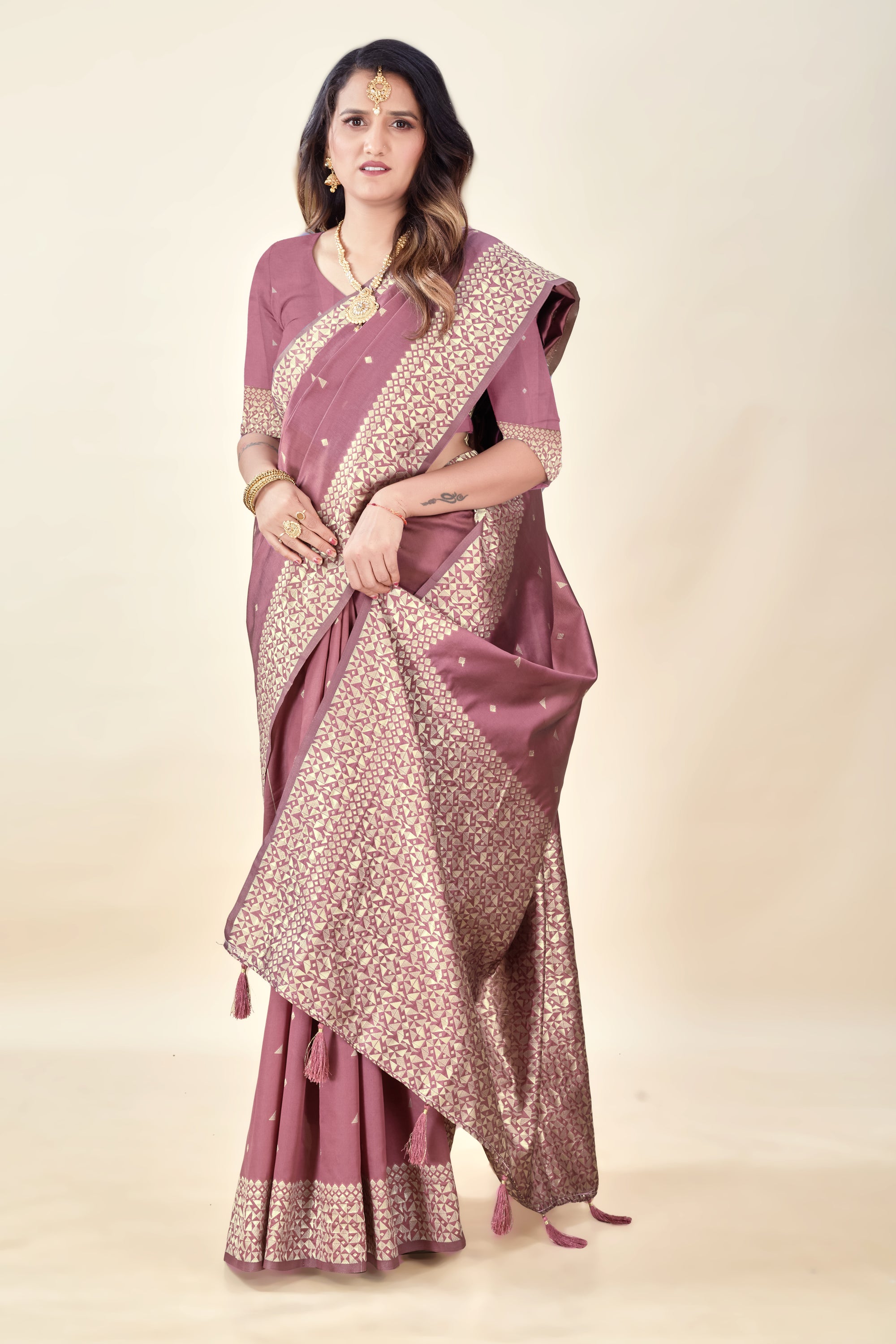 Onion Soft Litchi Silk Saree with Silver Zari Weave & Tassel Pallu